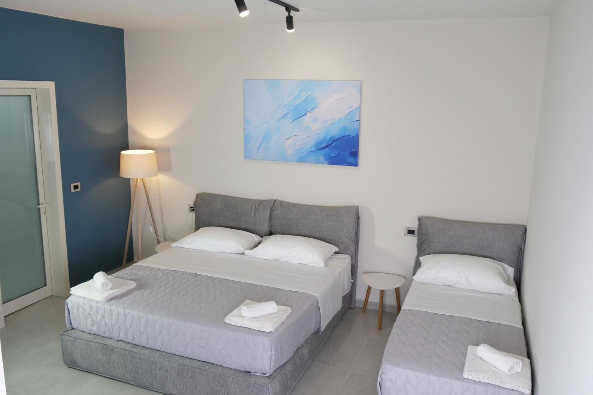 Stay-Five Rooms & Apartments Shkoder Luaran gambar