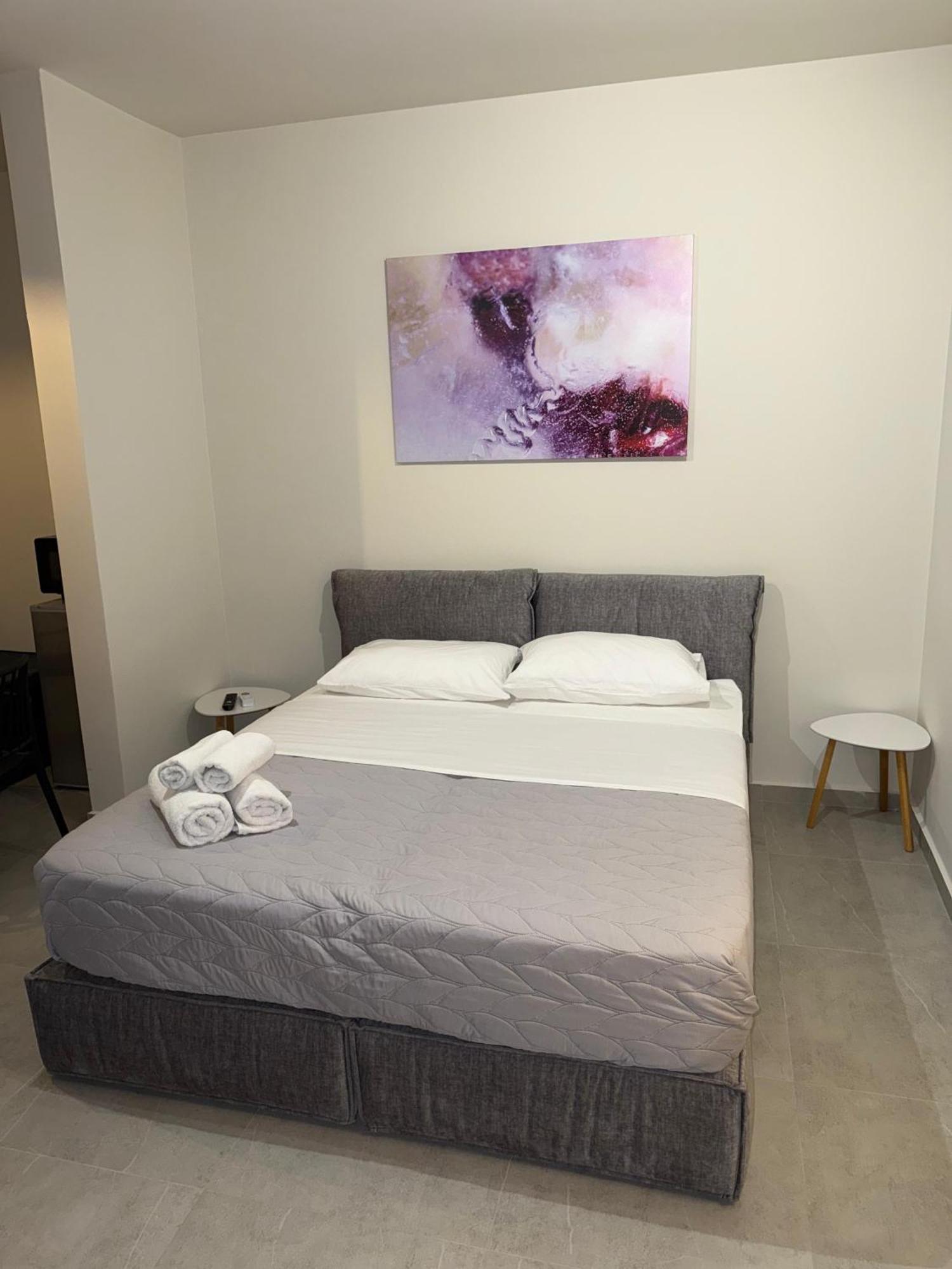Stay-Five Rooms & Apartments Shkoder Luaran gambar