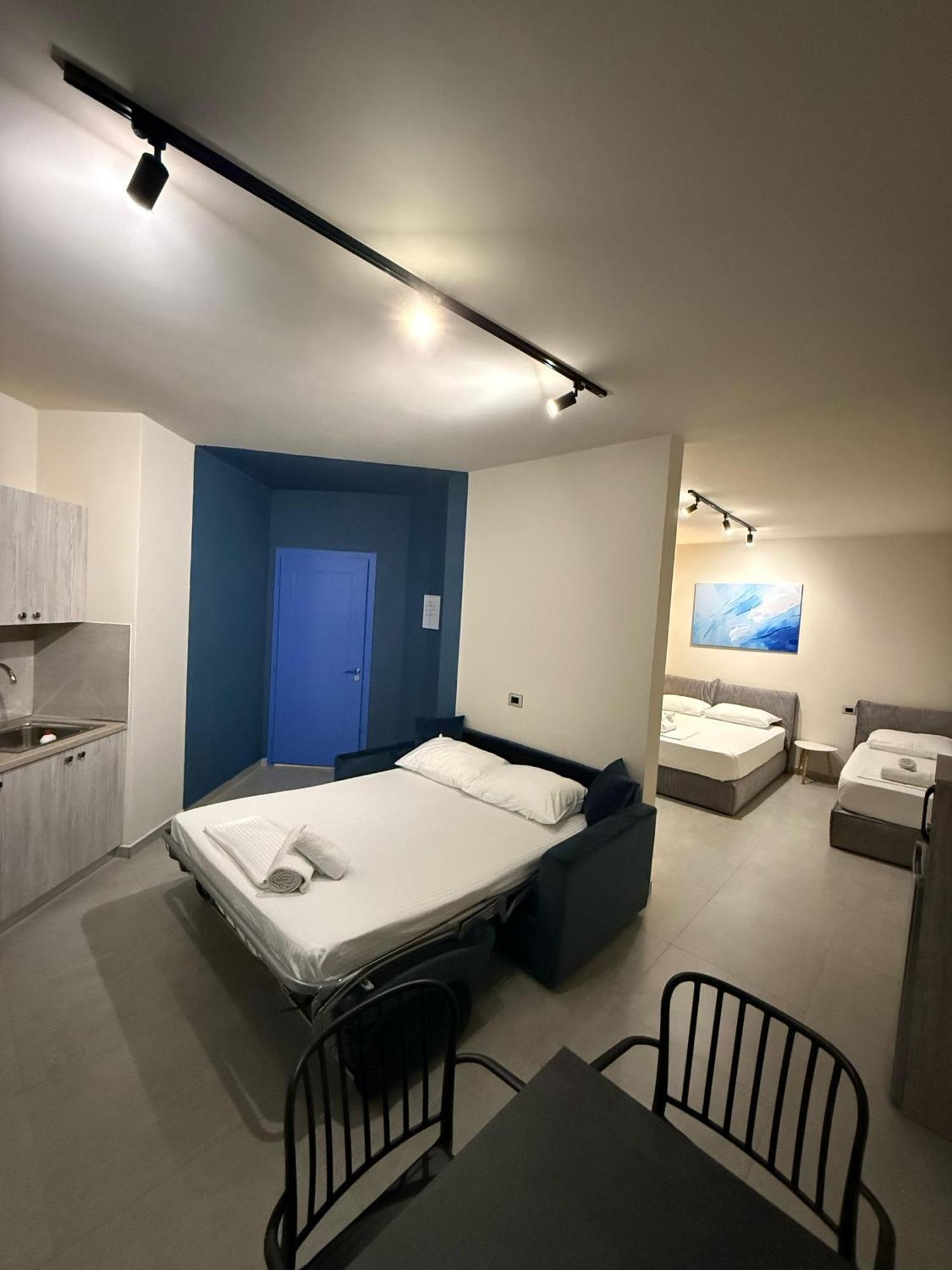 Stay-Five Rooms & Apartments Shkoder Luaran gambar